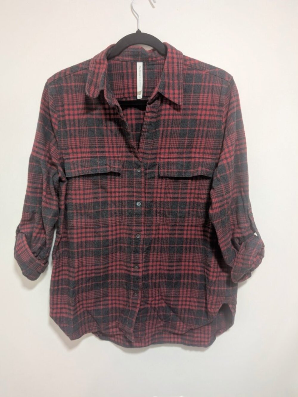 Aritzia The Group Babaton | Utility Plaid Flannel Button-Up In Heather Black/Red